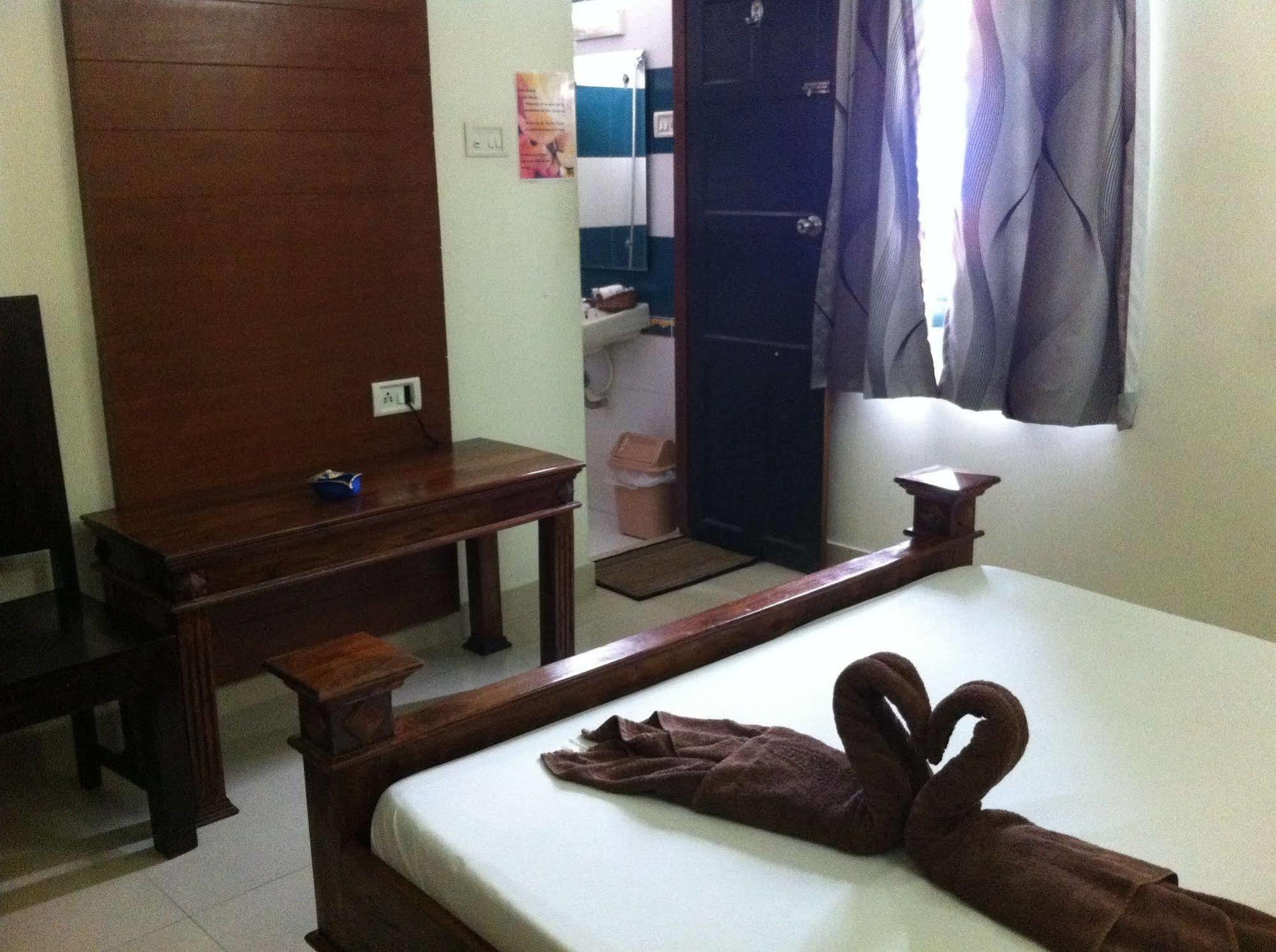 Oyo Home 63551 Pleasant Stay Near Fort Kochi Beach Luaran gambar