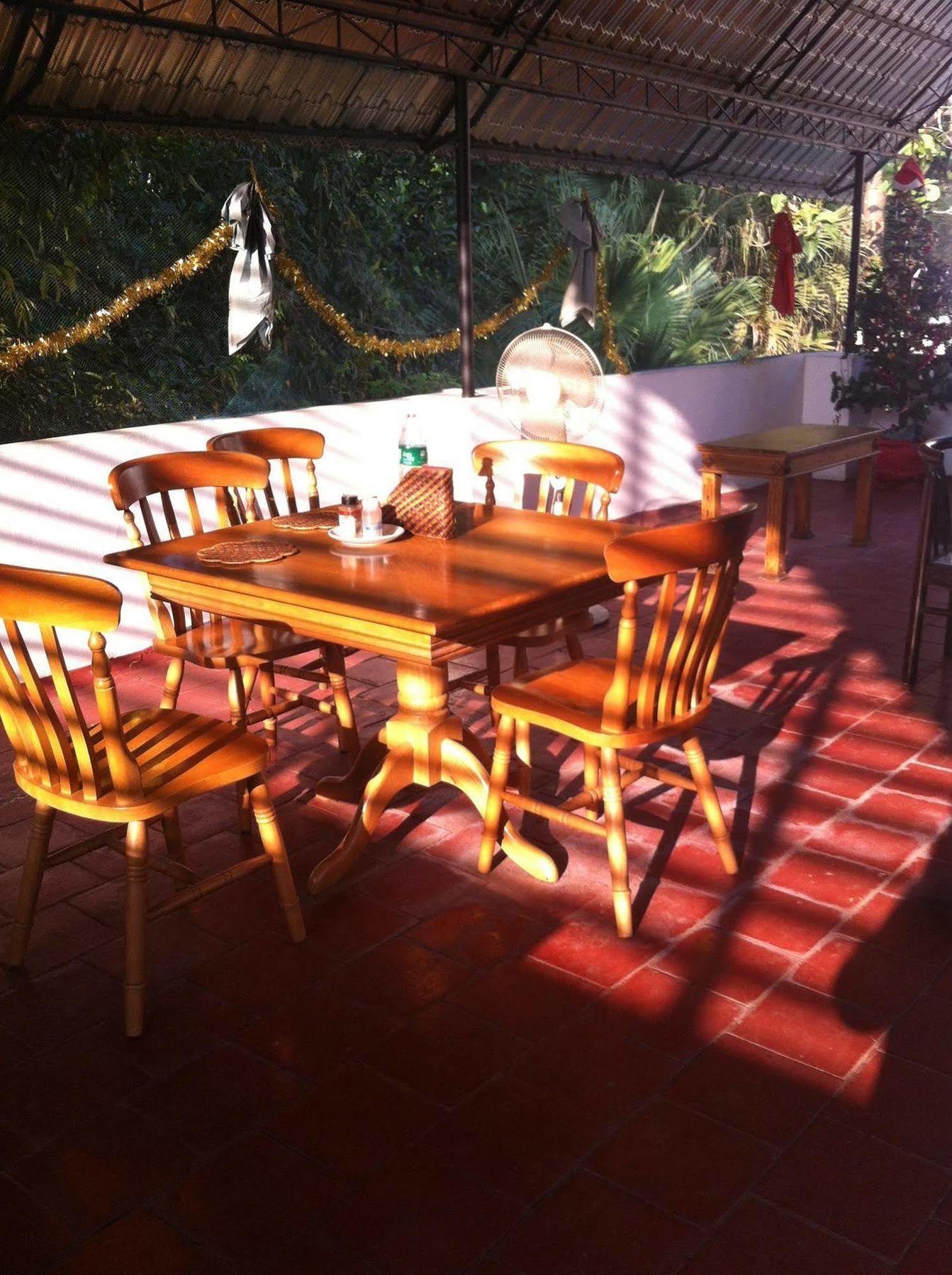 Oyo Home 63551 Pleasant Stay Near Fort Kochi Beach Luaran gambar