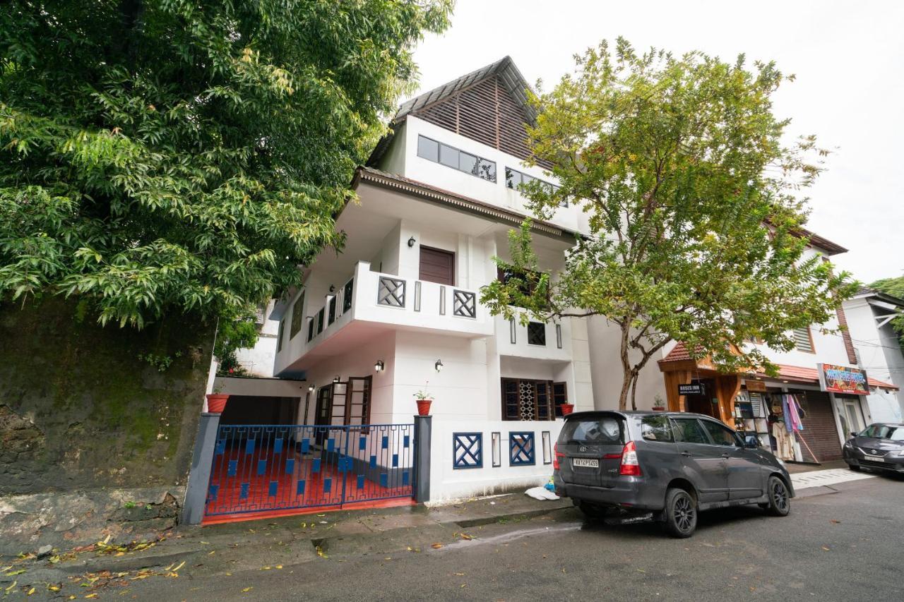 Oyo Home 63551 Pleasant Stay Near Fort Kochi Beach Luaran gambar